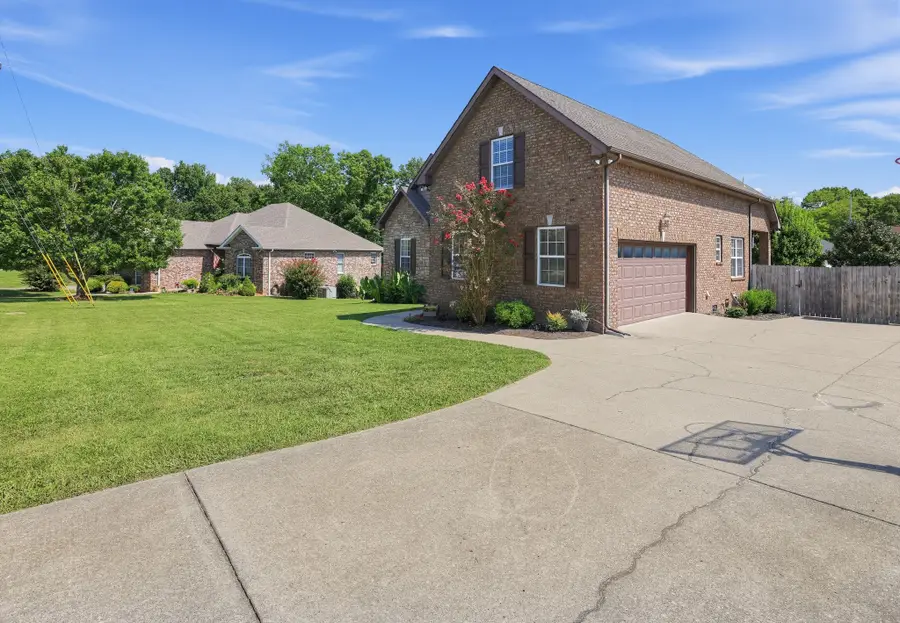 3007 Hollowfield Ln, Greenbrier, TN 37073 - #3