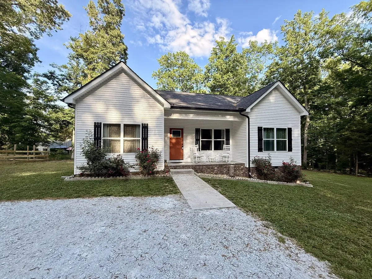 1021 Woodmont Dr, Dickson, TN 37055 - #1