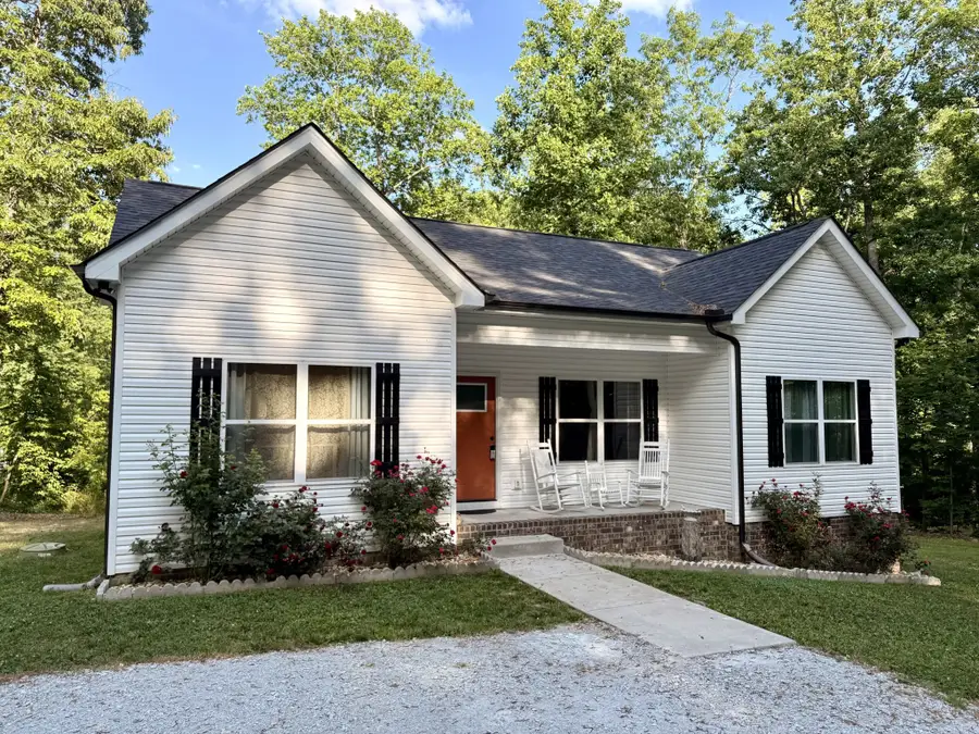 1021 Woodmont Dr, Dickson, TN 37055 - #3
