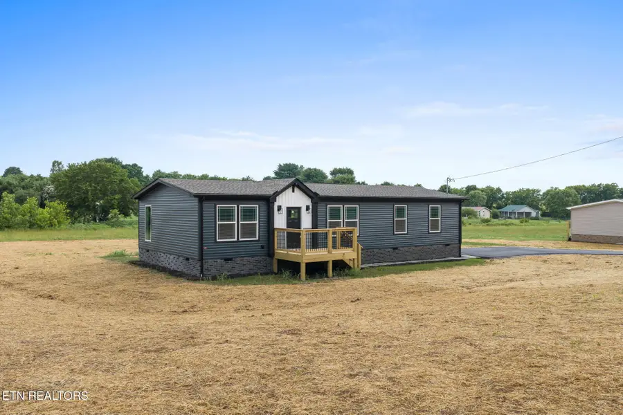 3207 Sweetwater Vonore Rd, Sweetwater, TN 37874 - #2