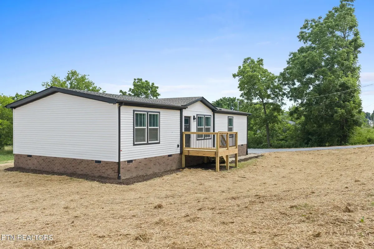 3219 Sweetwater Vonore Rd, Sweetwater, TN 37874 - #1