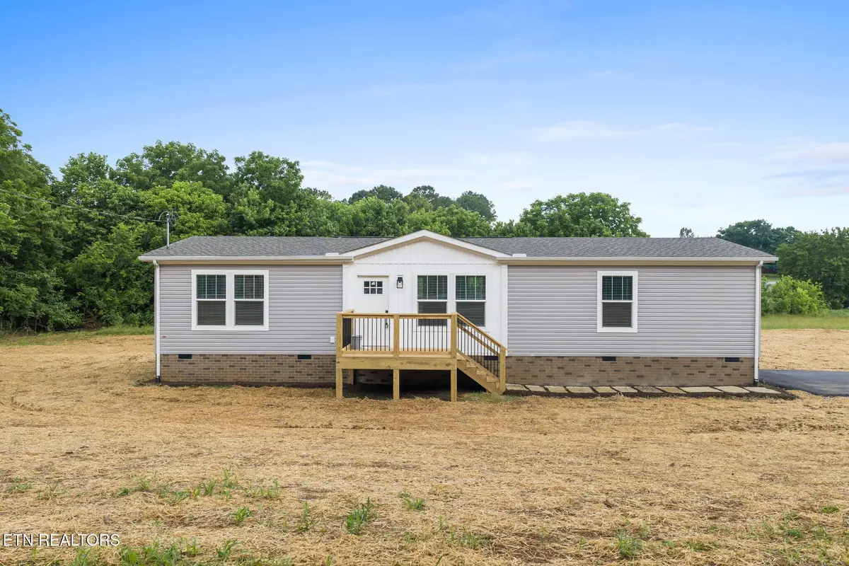 3205 Sweetwater Vonore Rd, Sweetwater, TN 37874 - #1