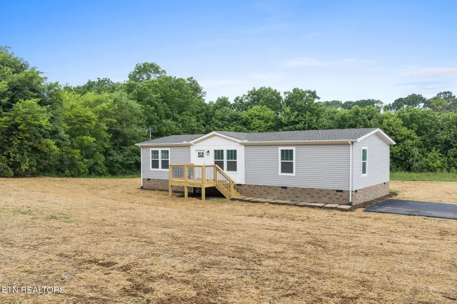 3205 Sweetwater Vonore Rd, Sweetwater, TN 37874 - #2