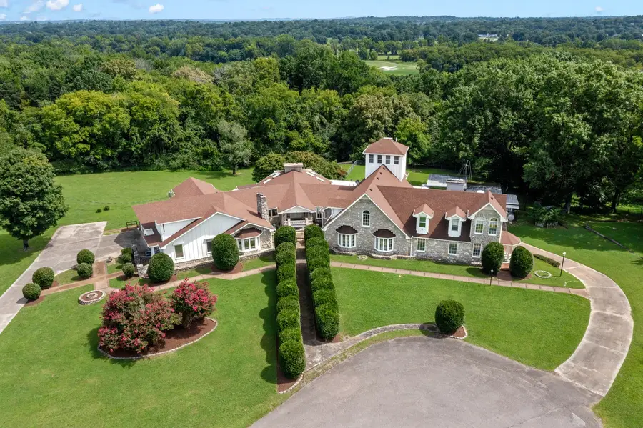 100 Pineywood Acres Dr, Madison, TN 37115 - #2