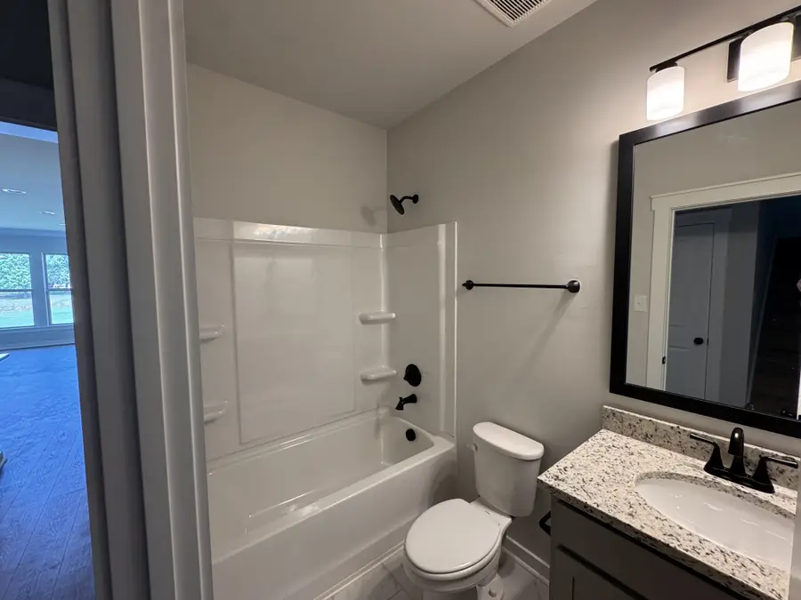561 W Foxrun, Springfield, TN 37172 - #3