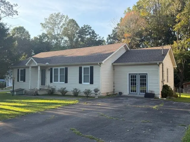 312 Greenfield Ln, Estill Springs, TN 37330 - #2