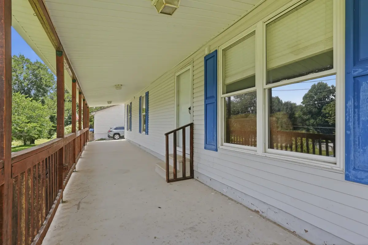280 Middle Dr, Sparta, TN 38583 - #1
