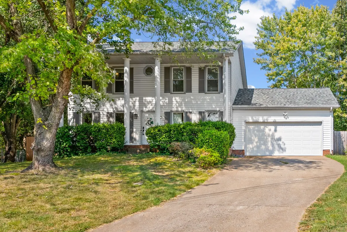 801 Parkview Ct, Clarksville, TN 37042 - #1