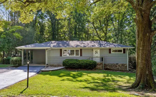 1014 Signal Road, Signal Mountain, TN 37377