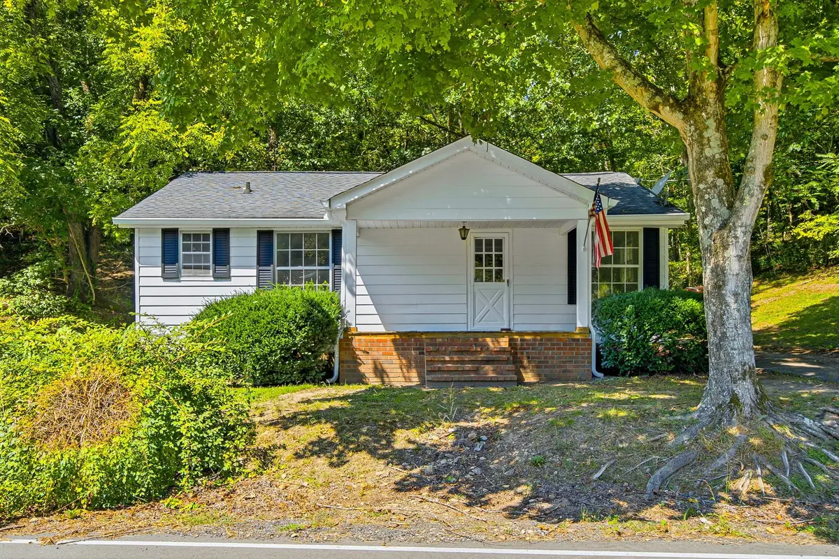 3590 Abednego Rd, Greenbrier, TN 37073 - #1