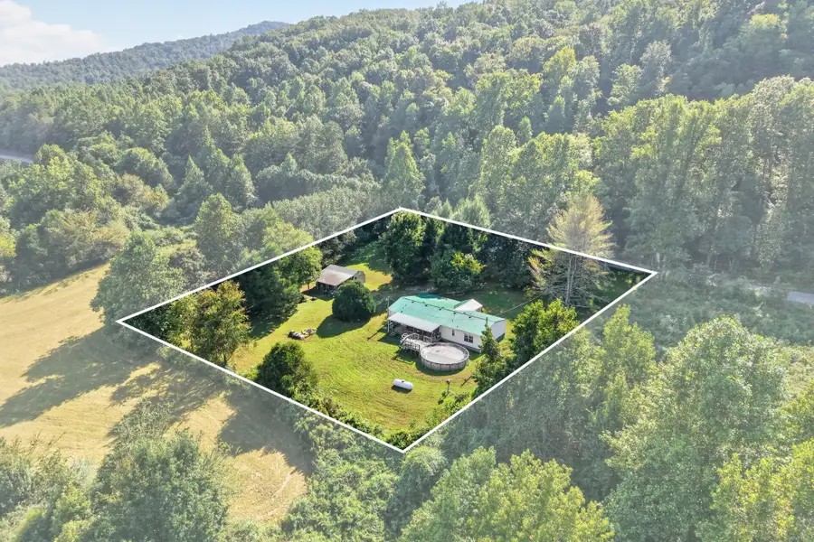 5727 Cane Creek Cummingsville Rd, Spencer, TN 38585 - #2