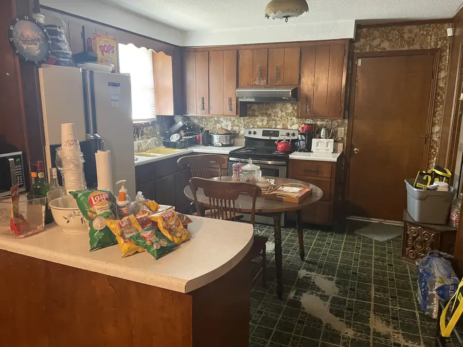 2245 Robin Dr, Clarksville, TN 37042 - #3