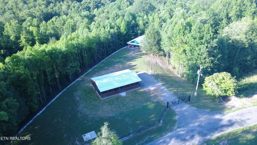 2240 Mt Pleasant Rd, Vonore, TN 37885 - #2