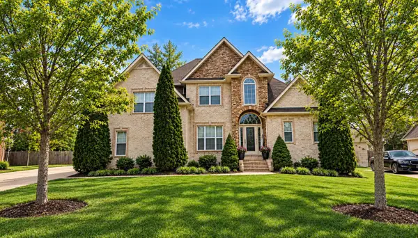 2011 Raven Xing, Mount Juliet, TN 37122
