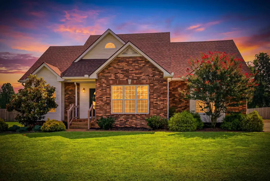736 N Palmers Chapel Rd, White House, TN 37188 - #2