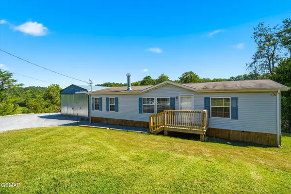 424 Cedar Top Drive, Sevierville, TN 37876