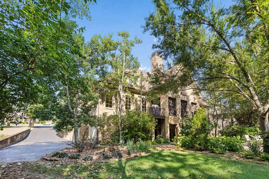 4330 Lindawood Dr, Nashville, TN 37215 - #2