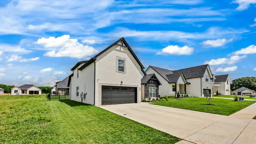 117 Aspen Pine Dr, Clarksville, TN 37043 - #2