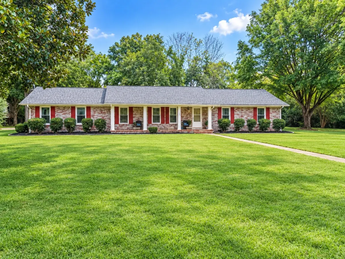 146 W Clearview Dr, Murfreesboro, TN 37128 - #1