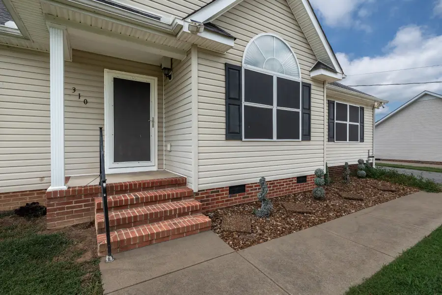 310 Daytona Dr, Cornersville, TN 37047 - #3