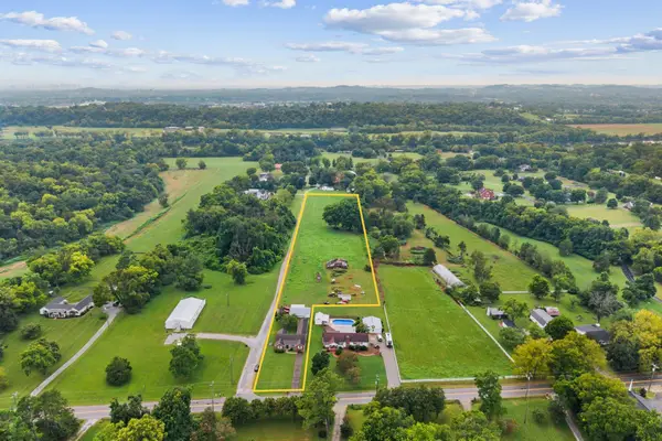 1620 Neelys Bend Rd, Madison, TN 37115
