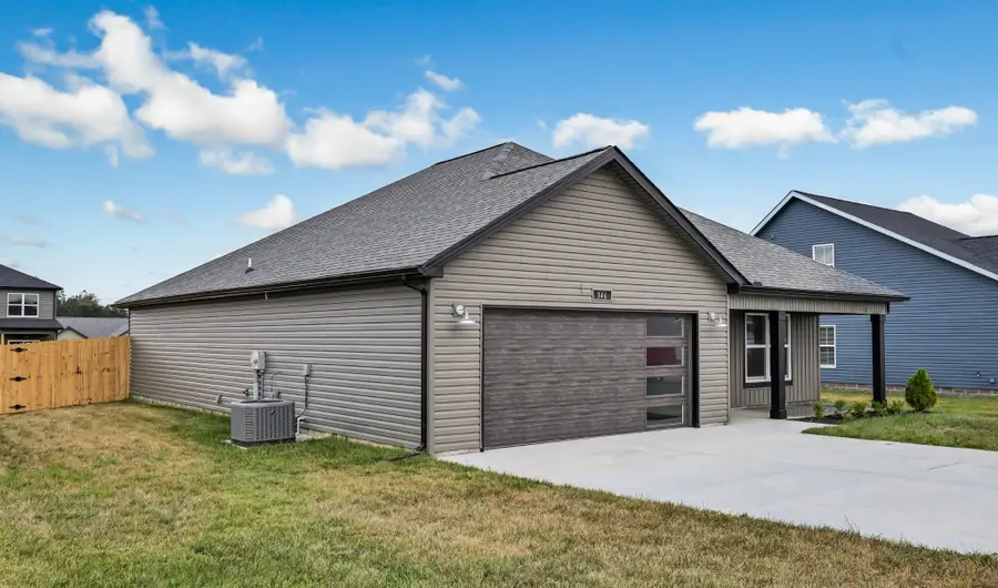 382 Galway Dr, Clarksville, TN 37042 - #3