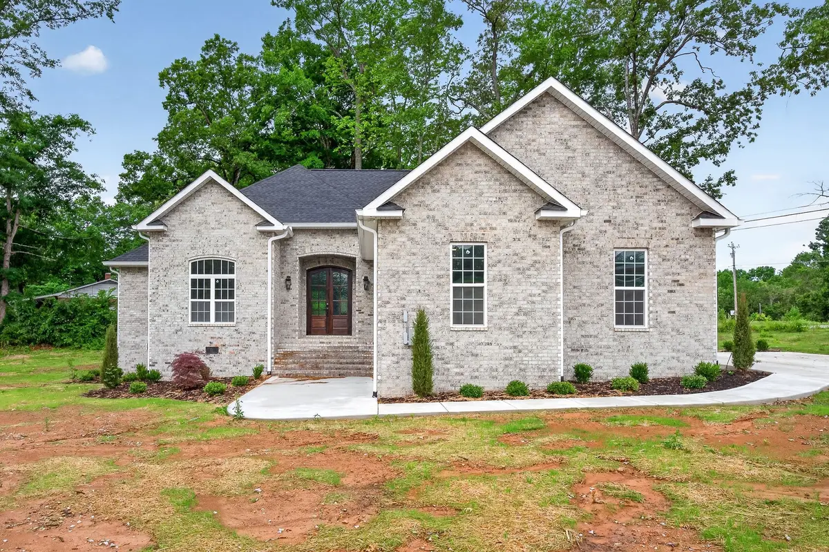 42 Todd Rd, McMinnville, TN 37110 - #1