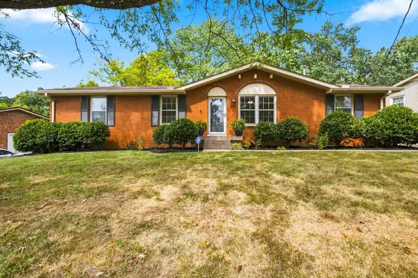 211 Blue Ridge Dr, Old Hickory, TN 37138