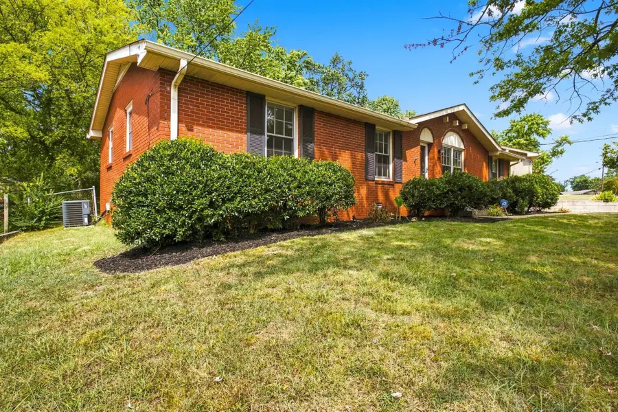 211 Blue Ridge Dr, Old Hickory, TN 37138 - #2