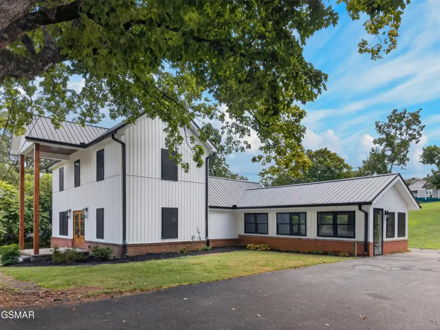 145 W Meeting Street, Dandridge, TN 37725 - #2