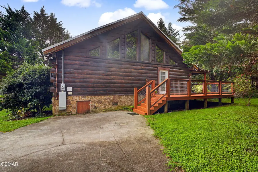 3022 Hatcher Mountain Road, Sevierville, TN 37862 - #2