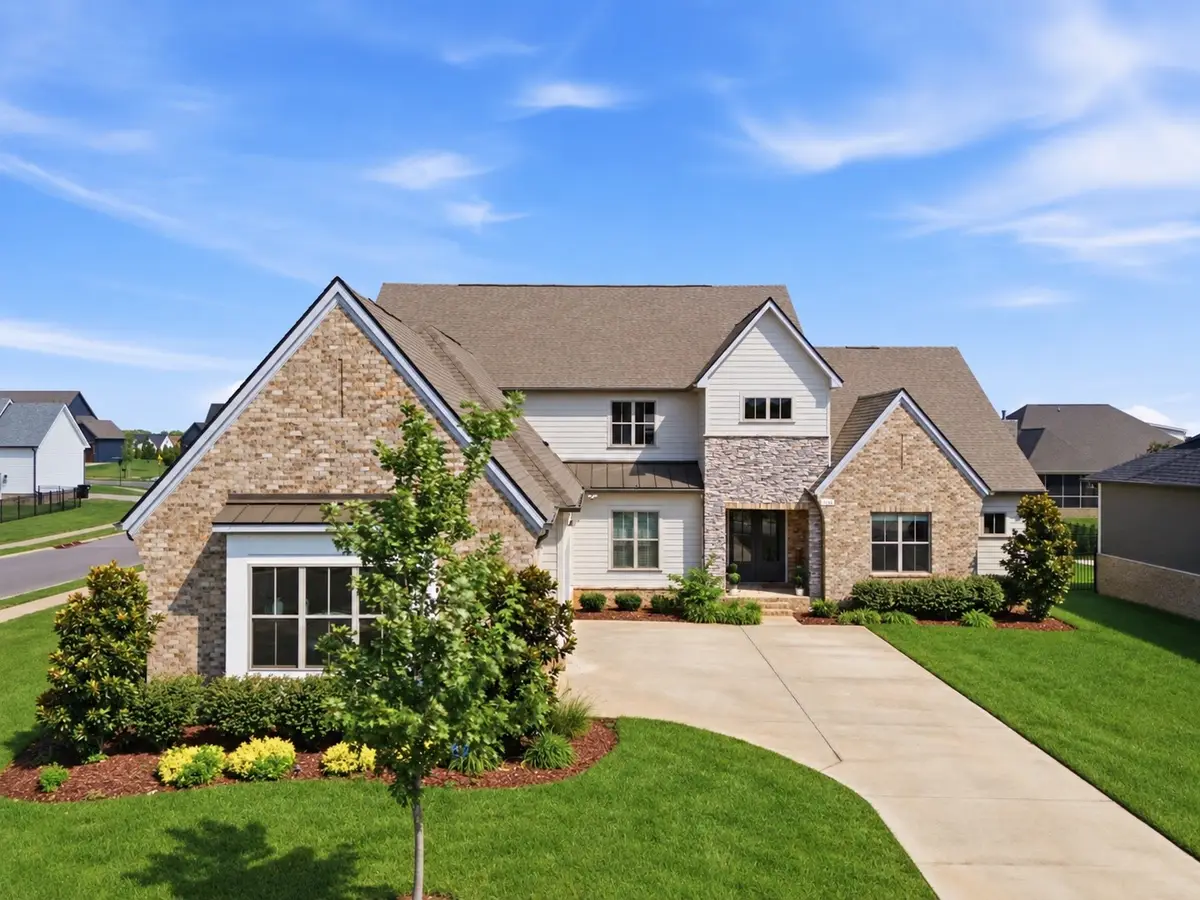 5642 Eaglemont Dr, Murfreesboro, TN 37129 - #1