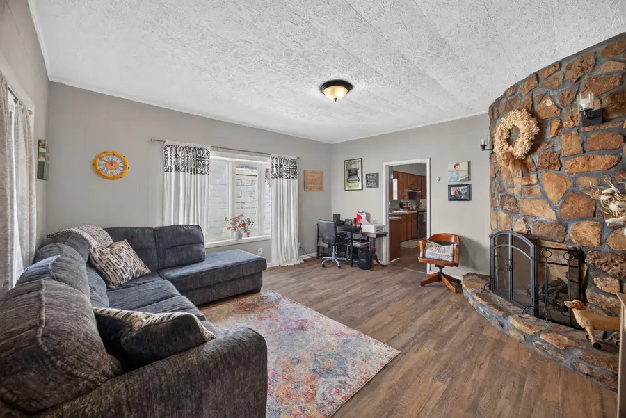 311 Clark St, Sparta, TN 38583 - #2