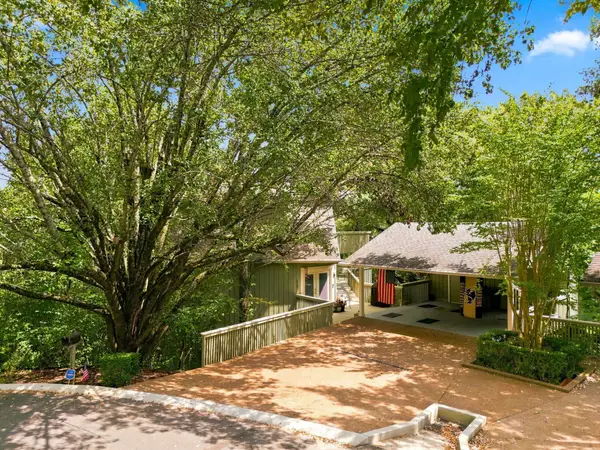 117 Harpeth Trace Ct, Nashville, TN 37221