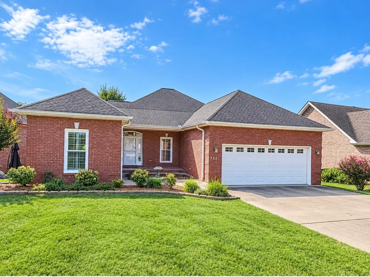 722 Courtland Ave, Clarksville, TN 37043 - #1