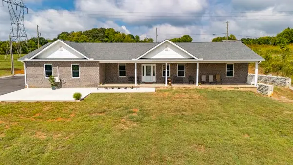 1385 Valley Home Rd, Dandridge, TN 37725 - #1