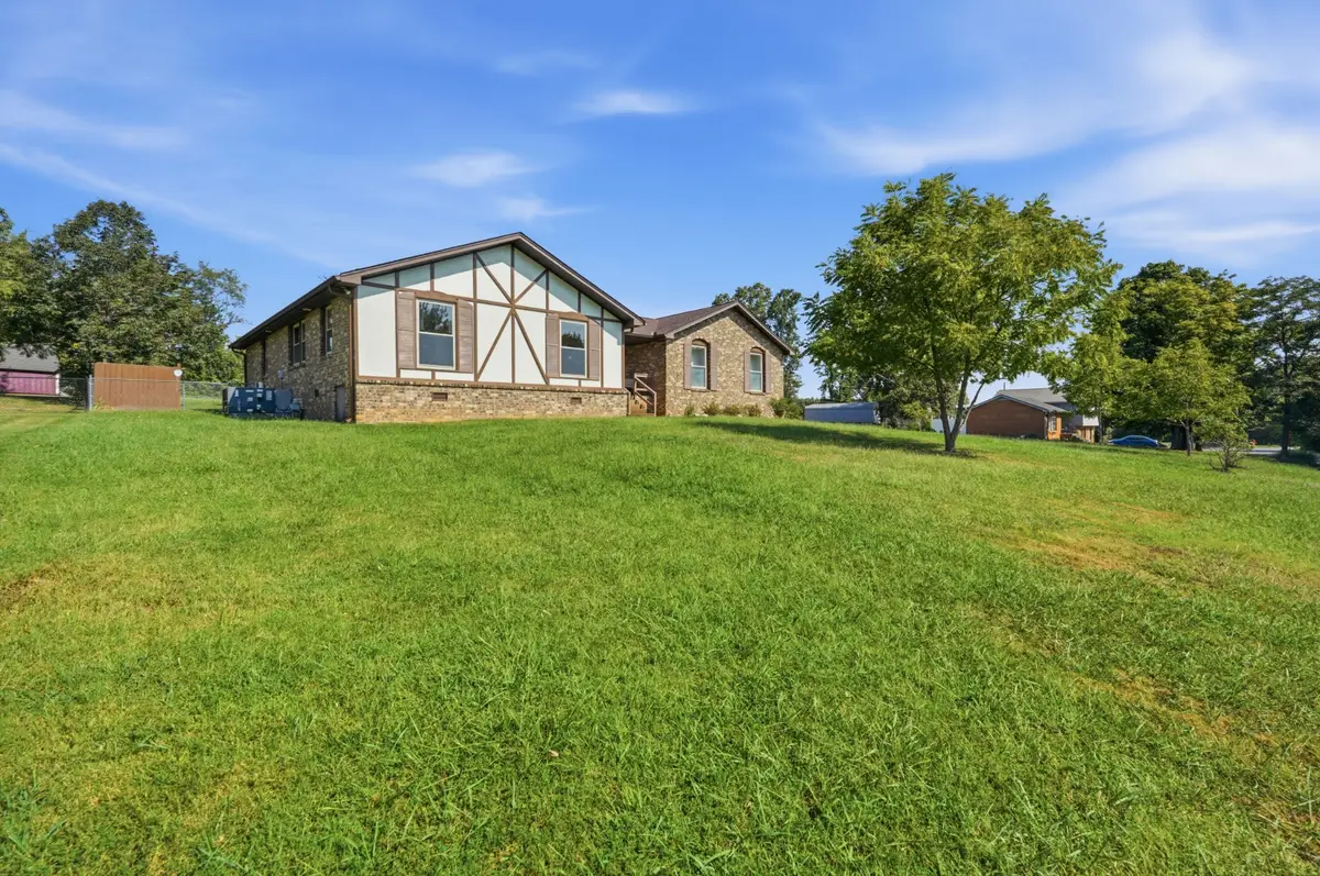 107 Stonewall Dr, Springfield, TN 37172 - #1