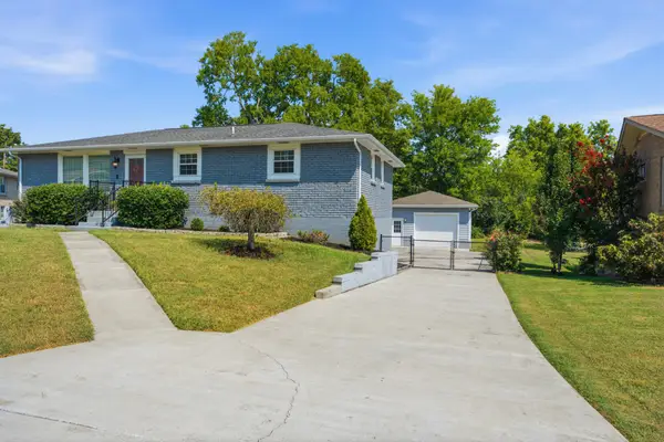 5008 Bonnavista Dr, Hermitage, TN 37076