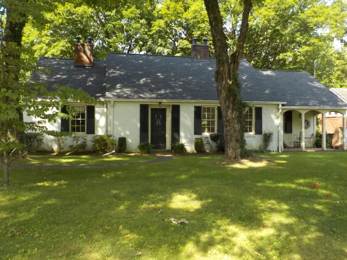 216 N Hume Ave, Gallatin, TN 37066 - #1