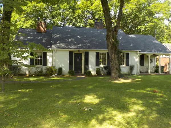 216 N Hume Ave, Gallatin, TN 37066