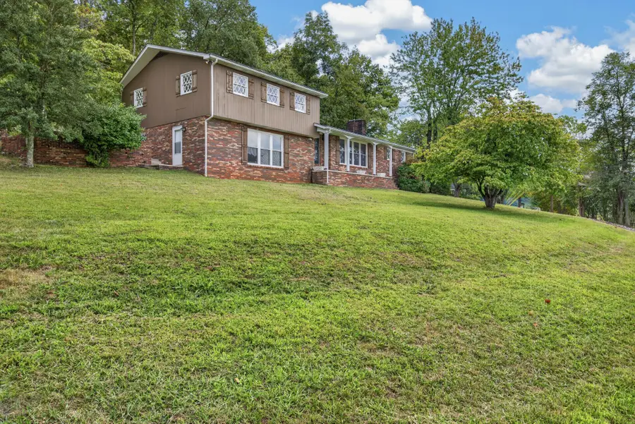 461 Baker Mountain Rd, Sparta, TN 38583 - #2