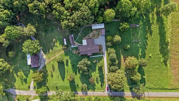 2643 Roy Mccollum Rd, Lewisburg, TN 37091