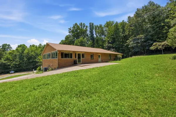312 Woosley Road, Harriman, TN 37748