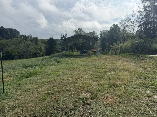 1375 Edgewood Rd, Mc Ewen, TN 37101 - #2