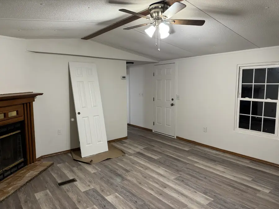 10926 Old County Line Rd, Bon Aqua, TN 37025 - #3