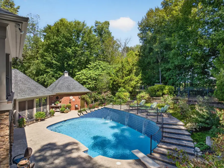 8857 Forest Creek Lane, Ooltewah, TN 37363 - #2