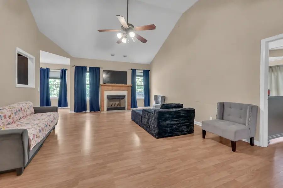 2956 Core Dr, Clarksville, TN 37040 - #3
