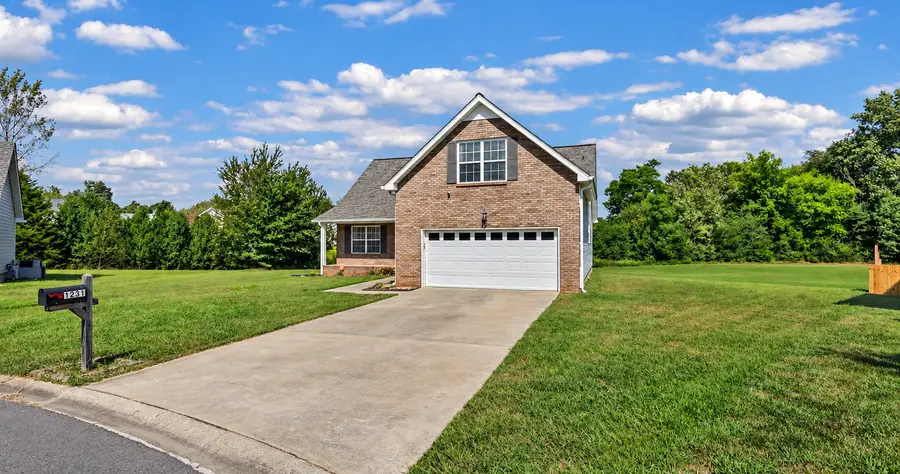 1231 Shorehaven Dr, Clarksville, TN 37042 - #3