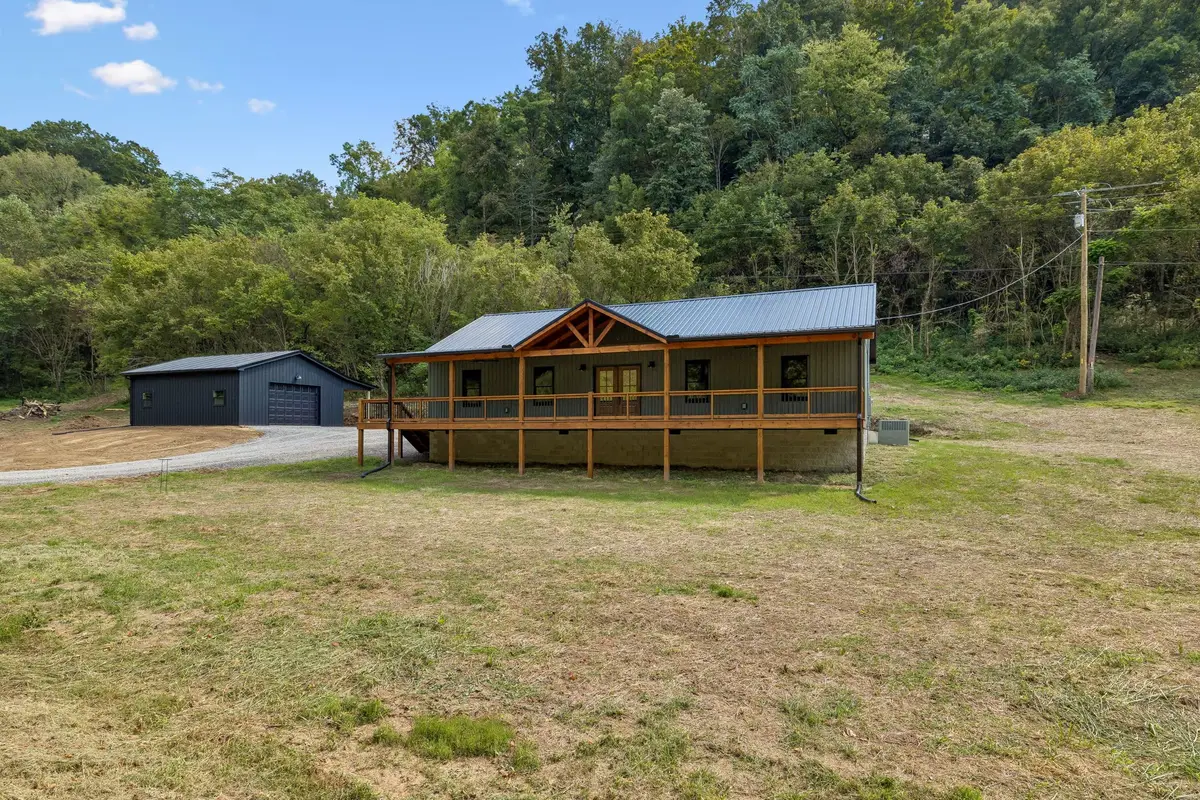 194 Sloan Branch Rd, Pleasant Shade, TN 37145 - #1