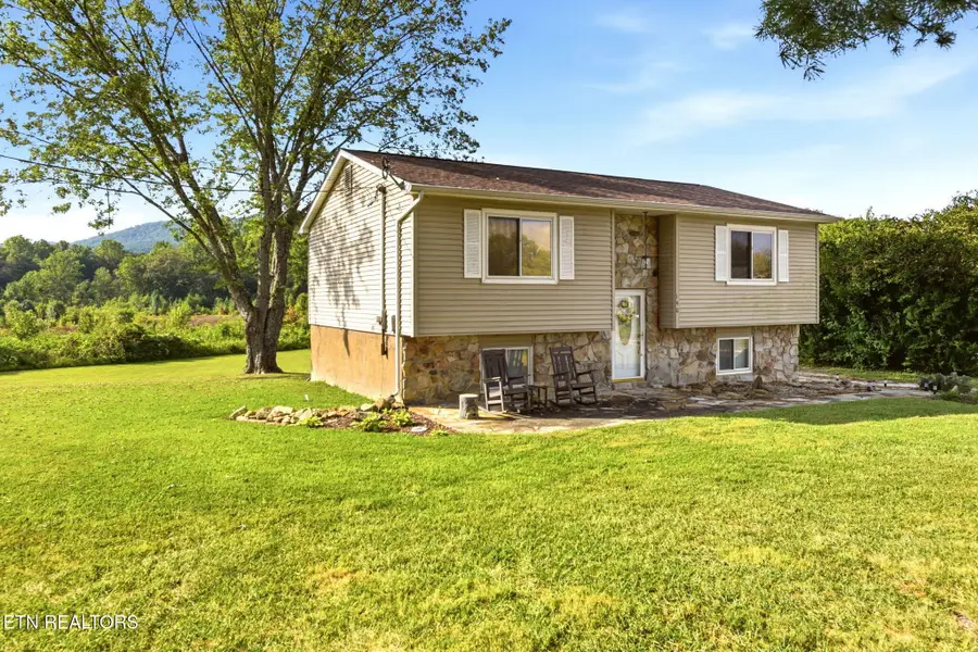 140 Susack Lane, Wartburg, TN 37887 - #3